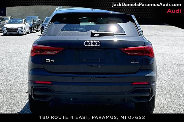Used 2023 Audi Q3 2.0T Premium w/ Convenience Package AWD/4WD image 4