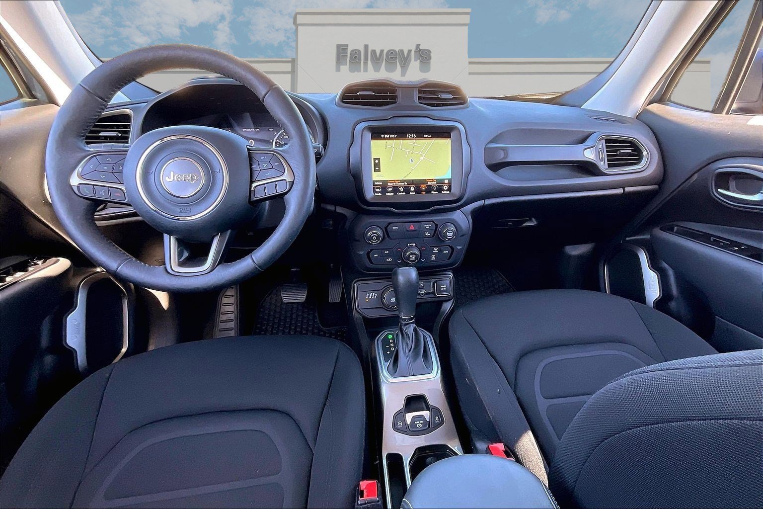 Certified 2022 Jeep Renegade Latitude w/ Convenience Group image 15