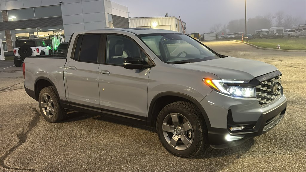 Used 2025 Honda Ridgeline TrailSport image 27