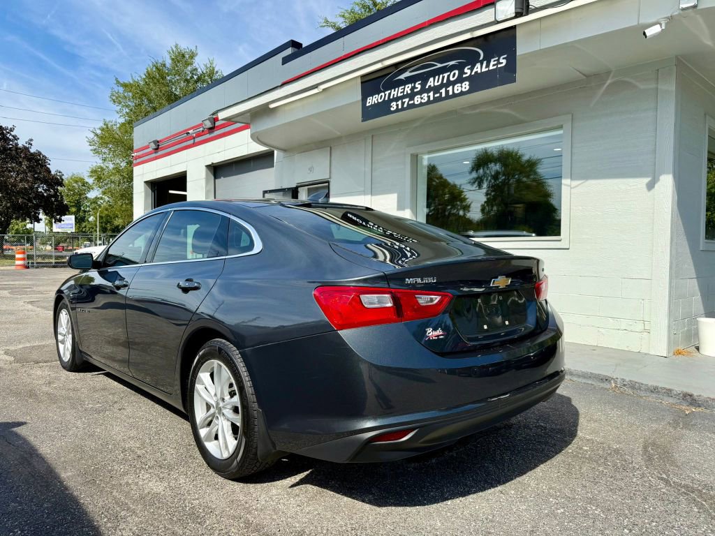 Used 2017 Chevrolet Malibu LT image 10