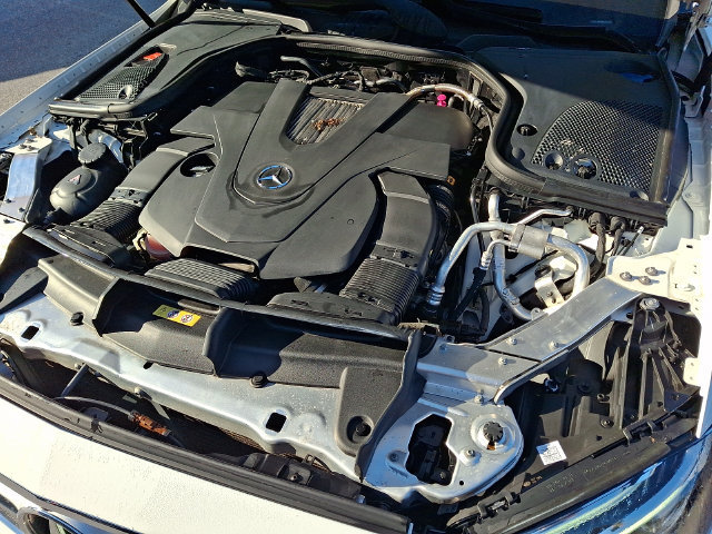 Used 2020 Mercedes-Benz E 450 4MATIC Cabriolet image 31