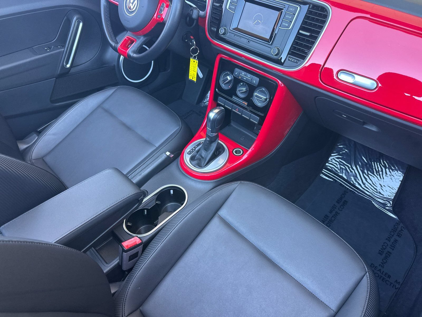 Used 2018 Volkswagen Beetle 2.0T S FWD image 16
