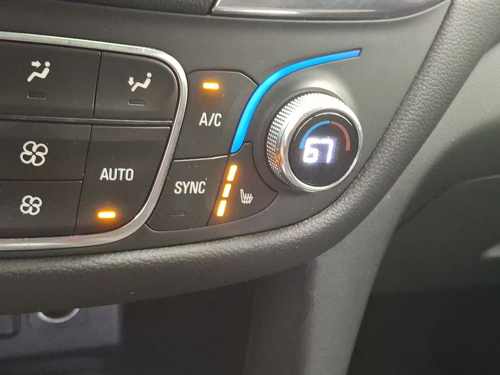 Used 2022 Chevrolet Equinox LT FWD image 22