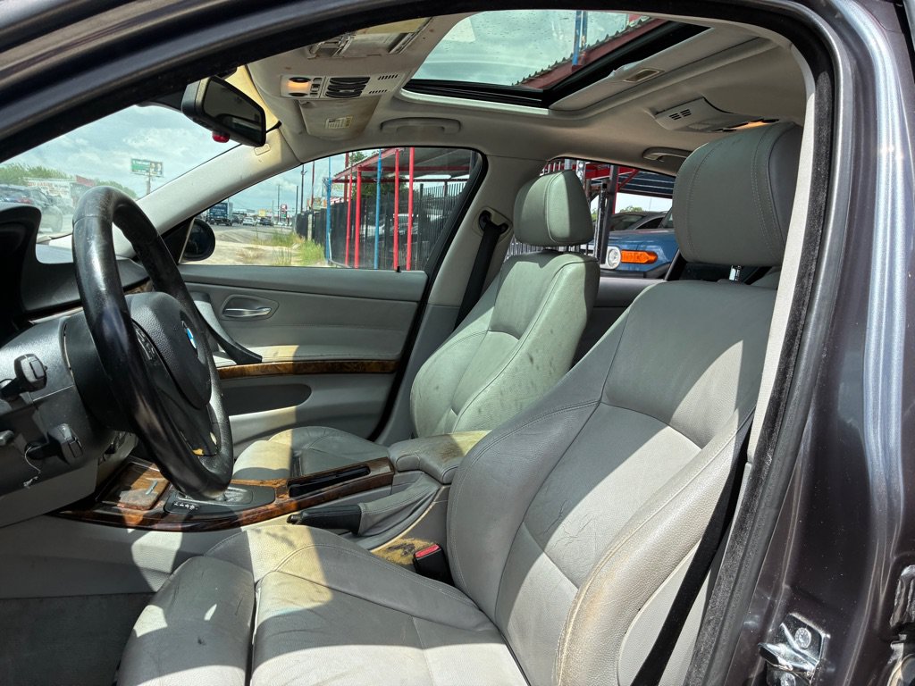 Used 2006 BMW 325i Sedan RWD image 33