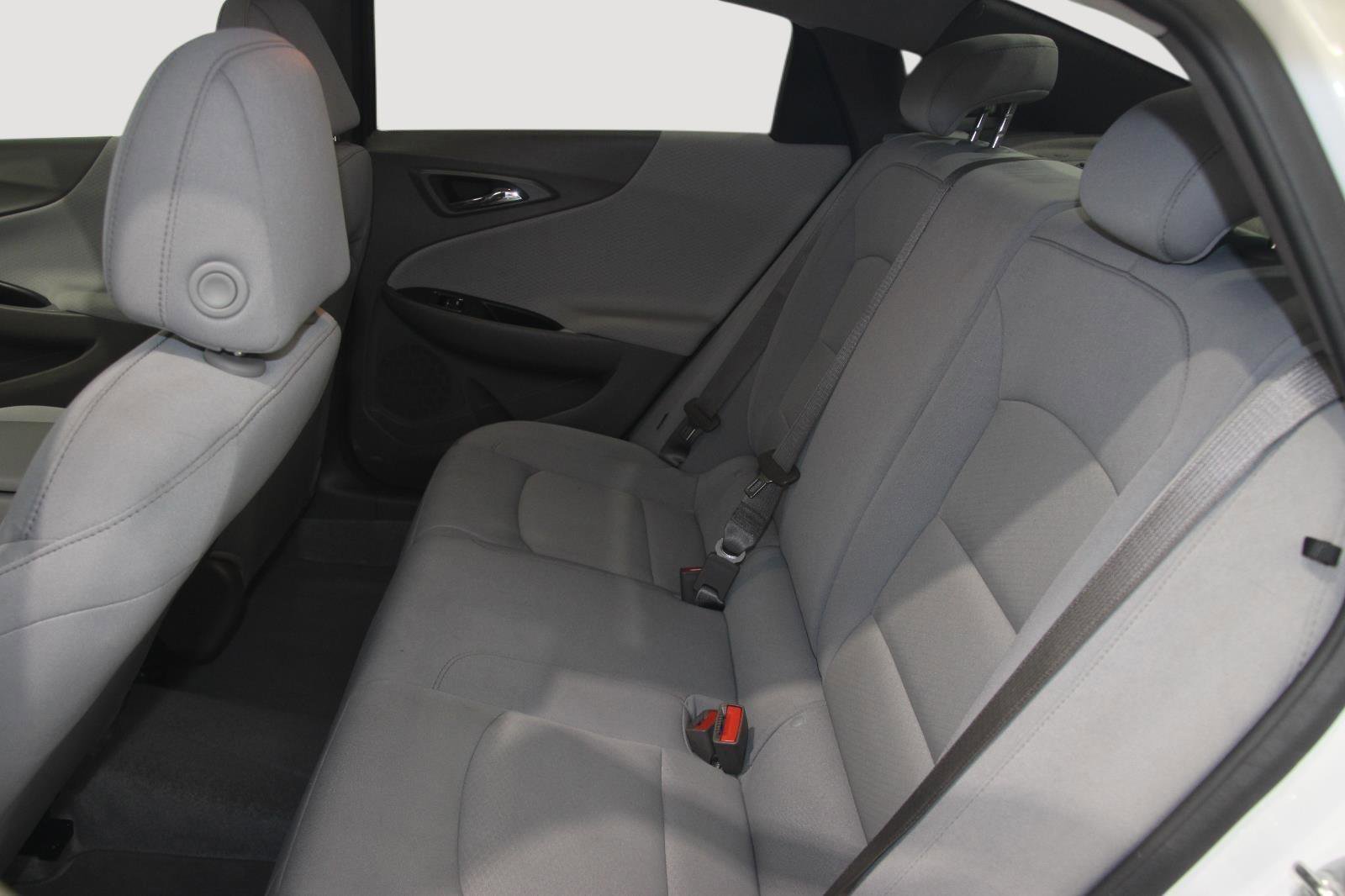 Used 2025 Chevrolet Malibu LS image 19