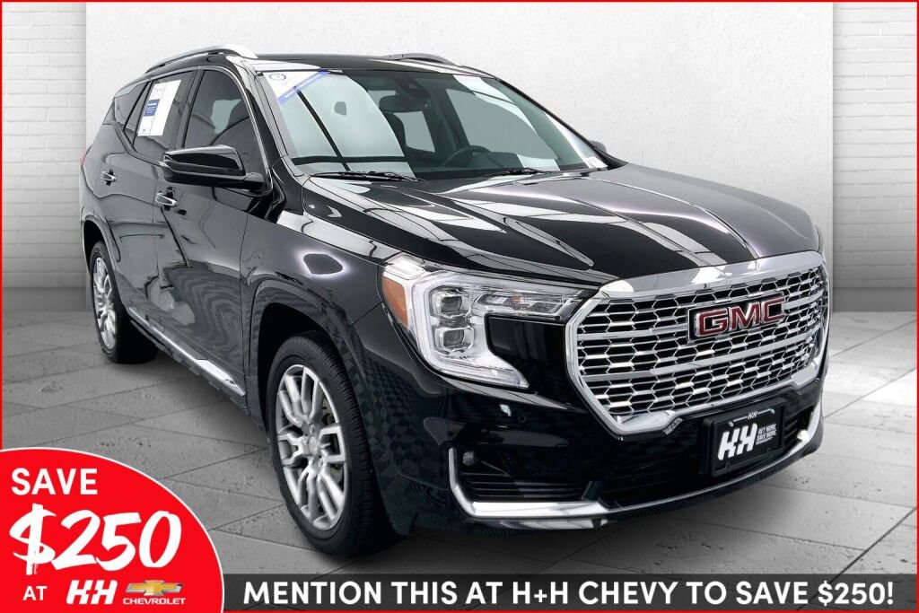 Used 2023 GMC Terrain Denali w/ LPO, Floor Liner Package