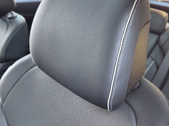 Used 2025 Genesis GV80 2.5T Prestige image 11