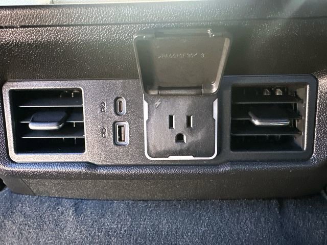 Used 2024 Chevrolet Silverado 1500 LT image 18