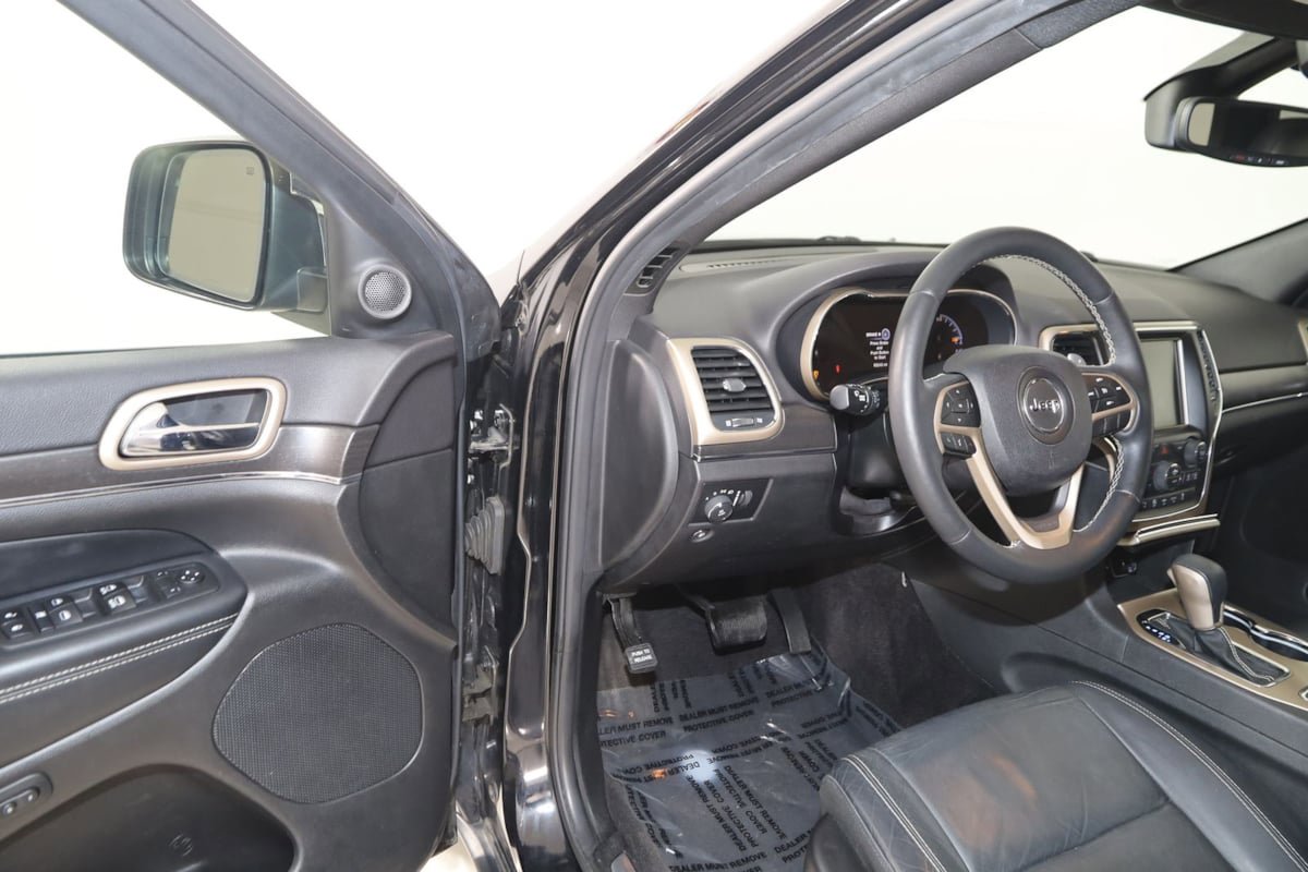 Used 2017 Jeep Grand Cherokee Limited AWD/4WD image 48