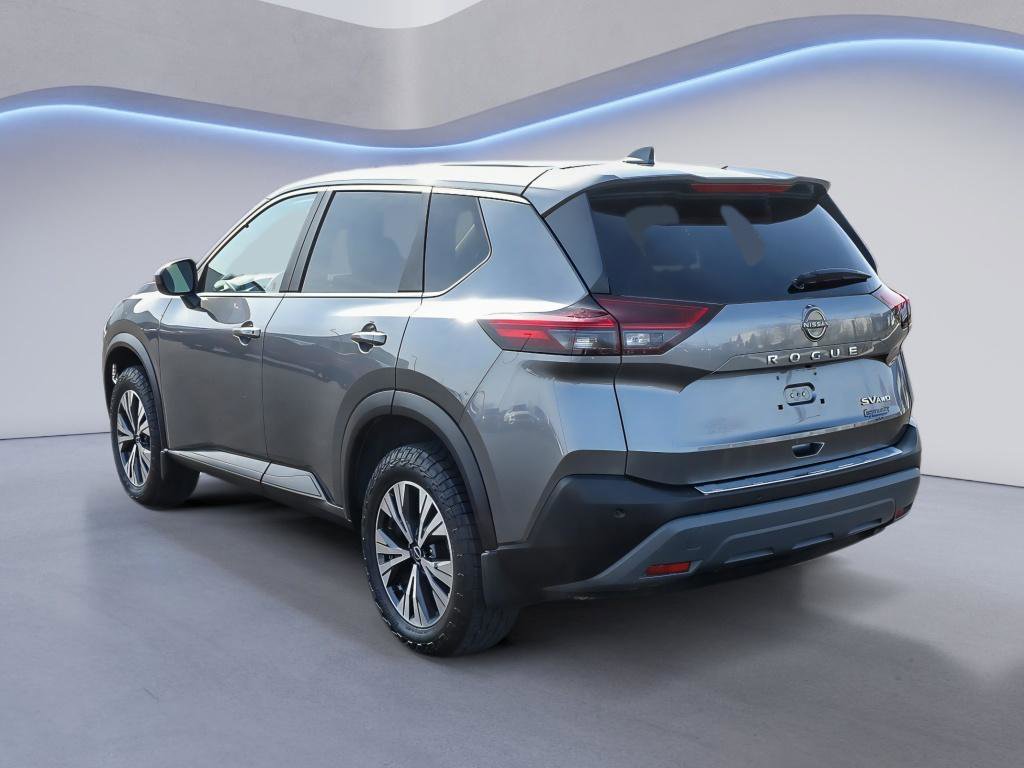 Used 2023 Nissan Rogue SV image 5