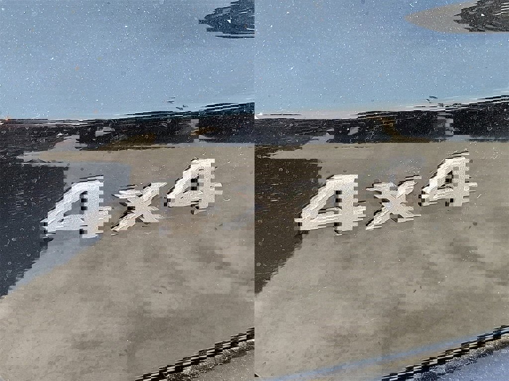 New 2026 Jeep Compass Latitude w/ Sun and Sound Group image 20