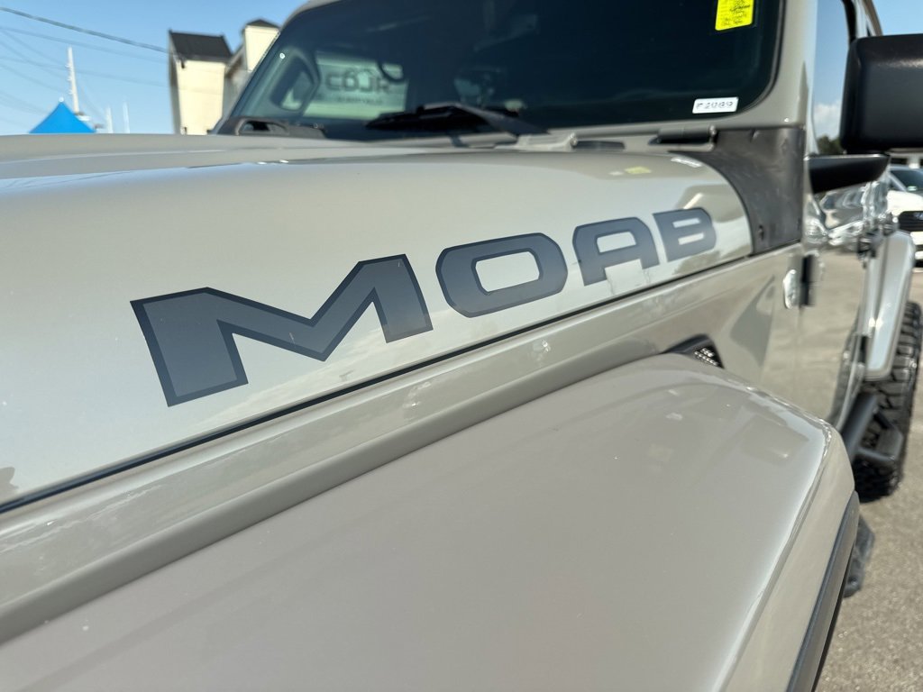 Used 2018 Jeep Wrangler Unlimited Sahara w/ Quick Order Package 24M Moab image 20