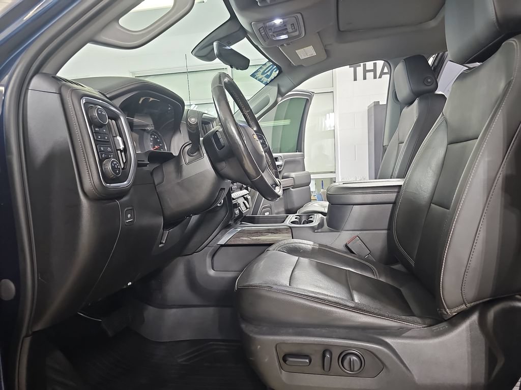 Certified 2020 Chevrolet Silverado 2500 LTZ w/ LTZ Premium Package AWD/4WD image 18