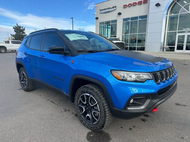 New 2025 Jeep Compass Trailhawk
