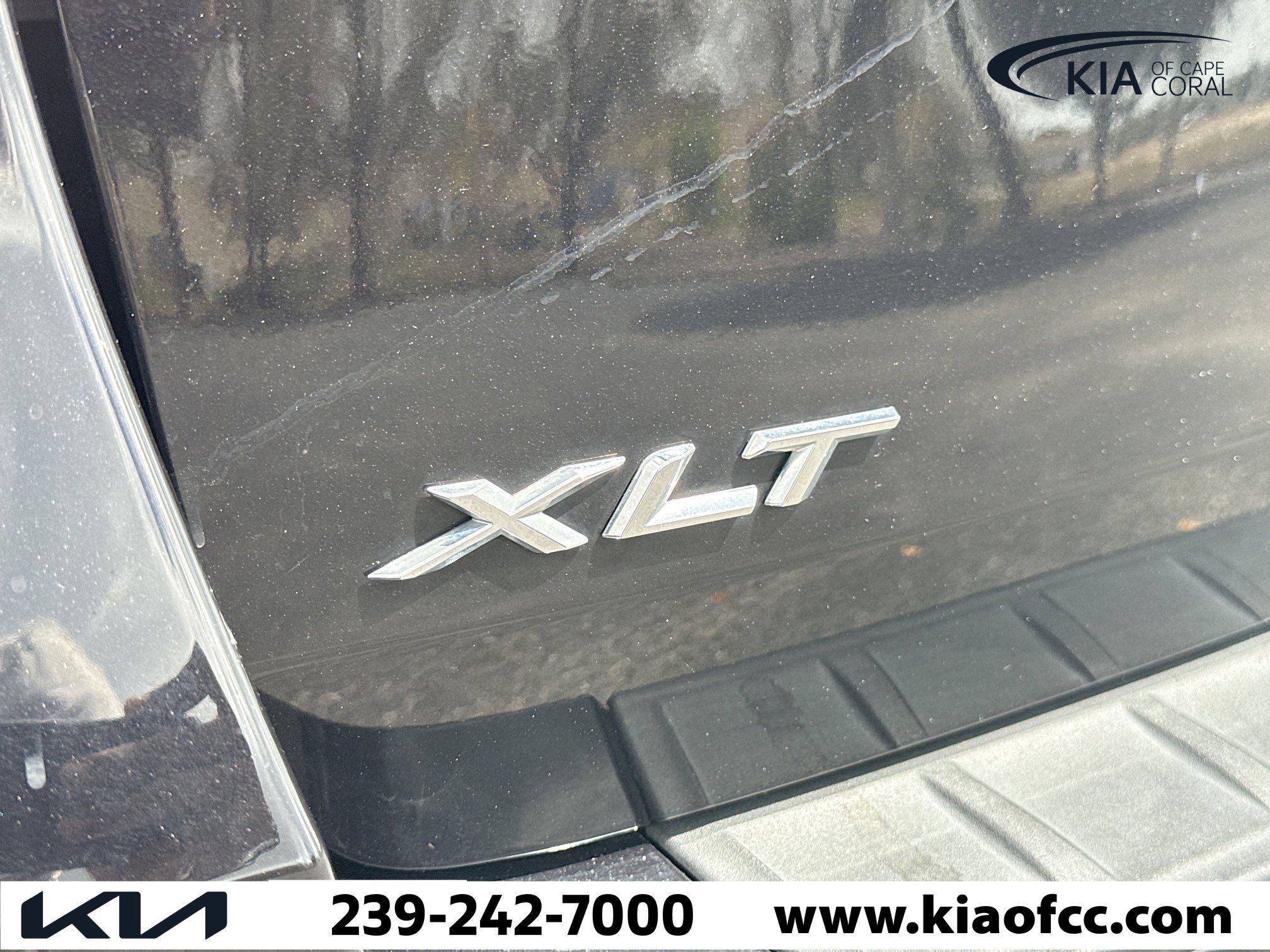 Used 2022 Ford Explorer XLT image 10