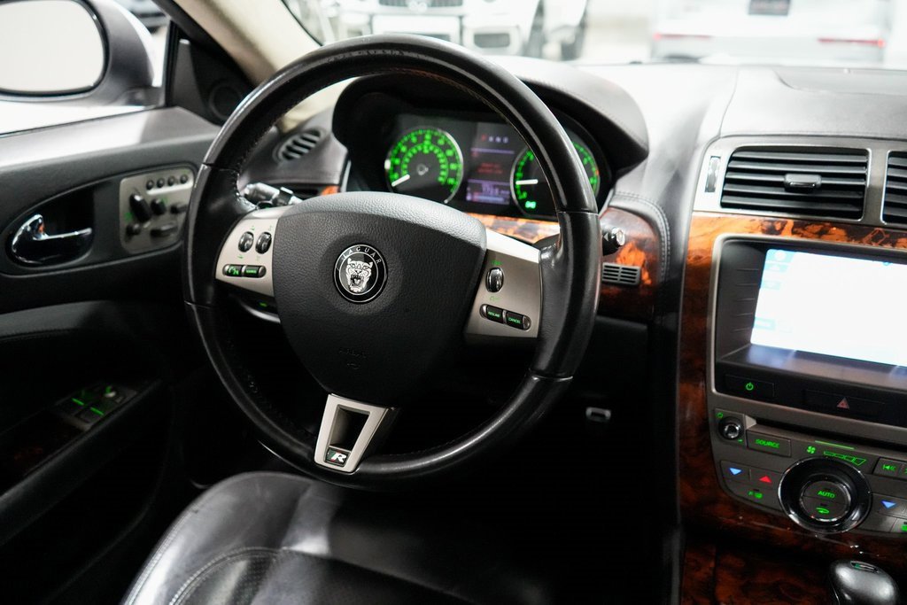 Used 2009 Jaguar XKR R image 11