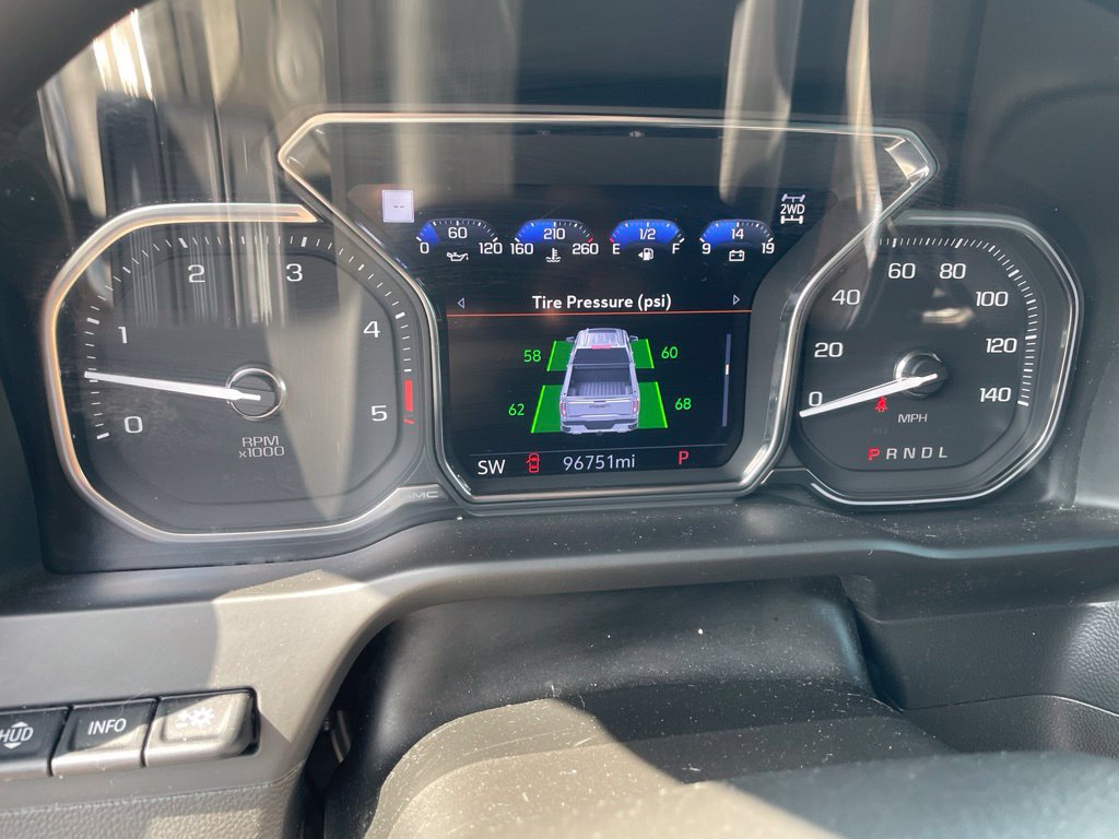 Used 2020 GMC Sierra 2500 Denali w/ Denali Ultimate Package AWD/4WD image 25