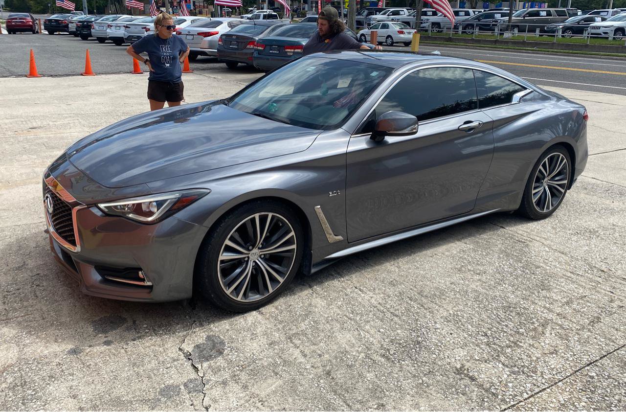 Used 2017 INFINITI Q60 3.0t w/ Premium Plus Package 3.0T RWD image 2