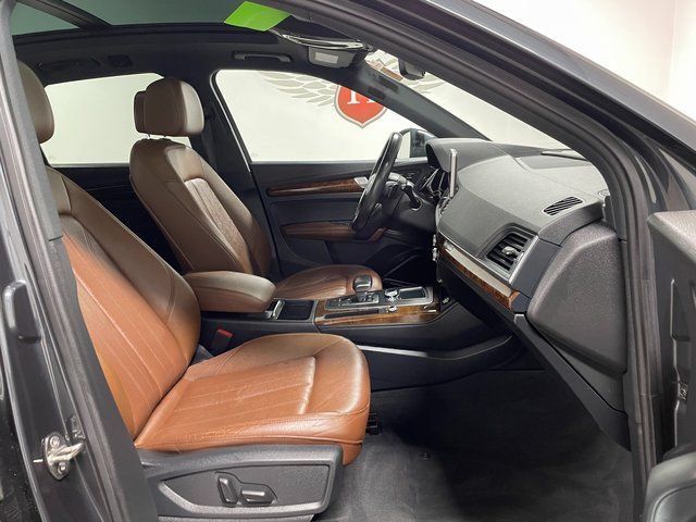 Used 2018 Audi Q5 Prestige w/ Prestige Package AWD/4WD image 25