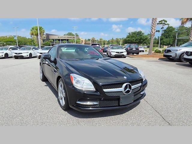 Used 2015 Mercedes-Benz SLK 250 w/ Premium Package image 30