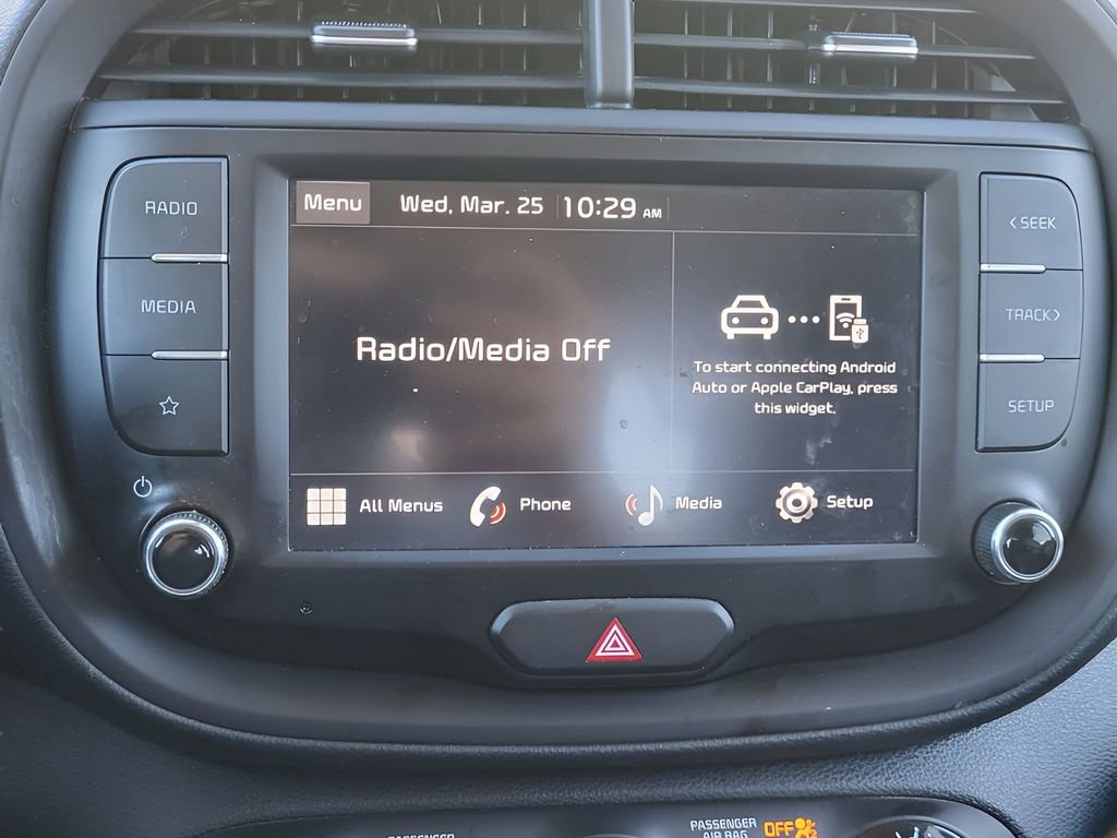 Used 2023 Kia Soul LX FWD image 16