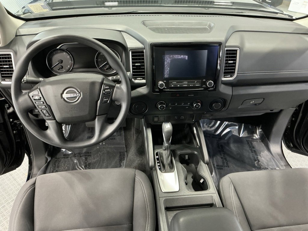 Used 2022 Nissan Frontier SV image 13