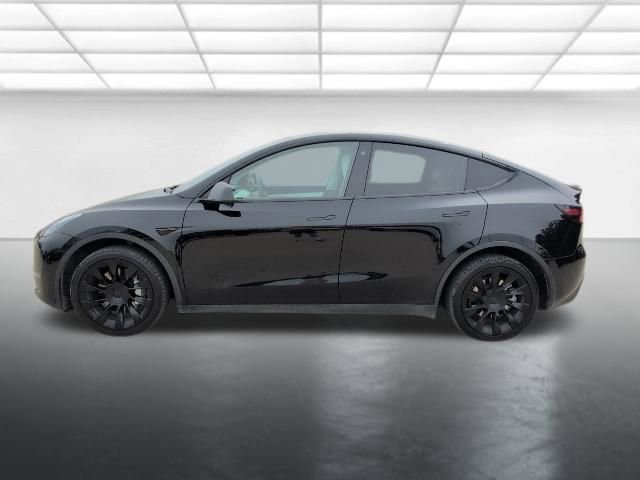 Used 2021 Tesla Model Y Long Range AWD/4WD image 25