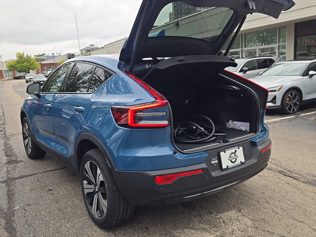 Certified 2023 Volvo C40 P8 Recharge Plus AWD/4WD image 10