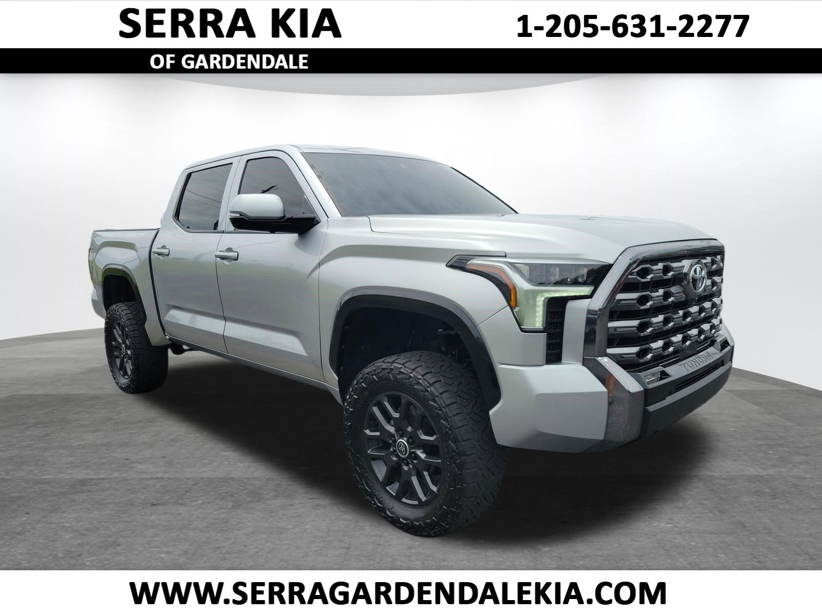 Used 2024 Toyota Tundra Platinum RWD image 1
