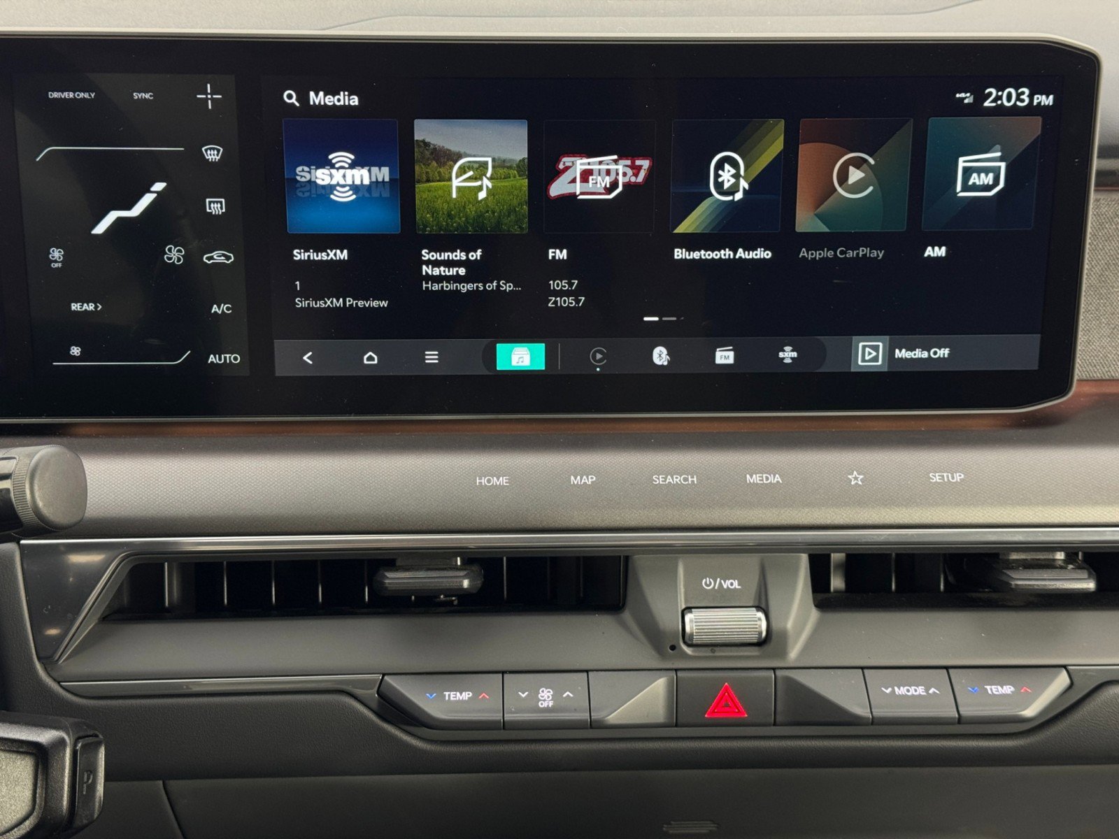 Used 2024 Kia EV9 Land image 29