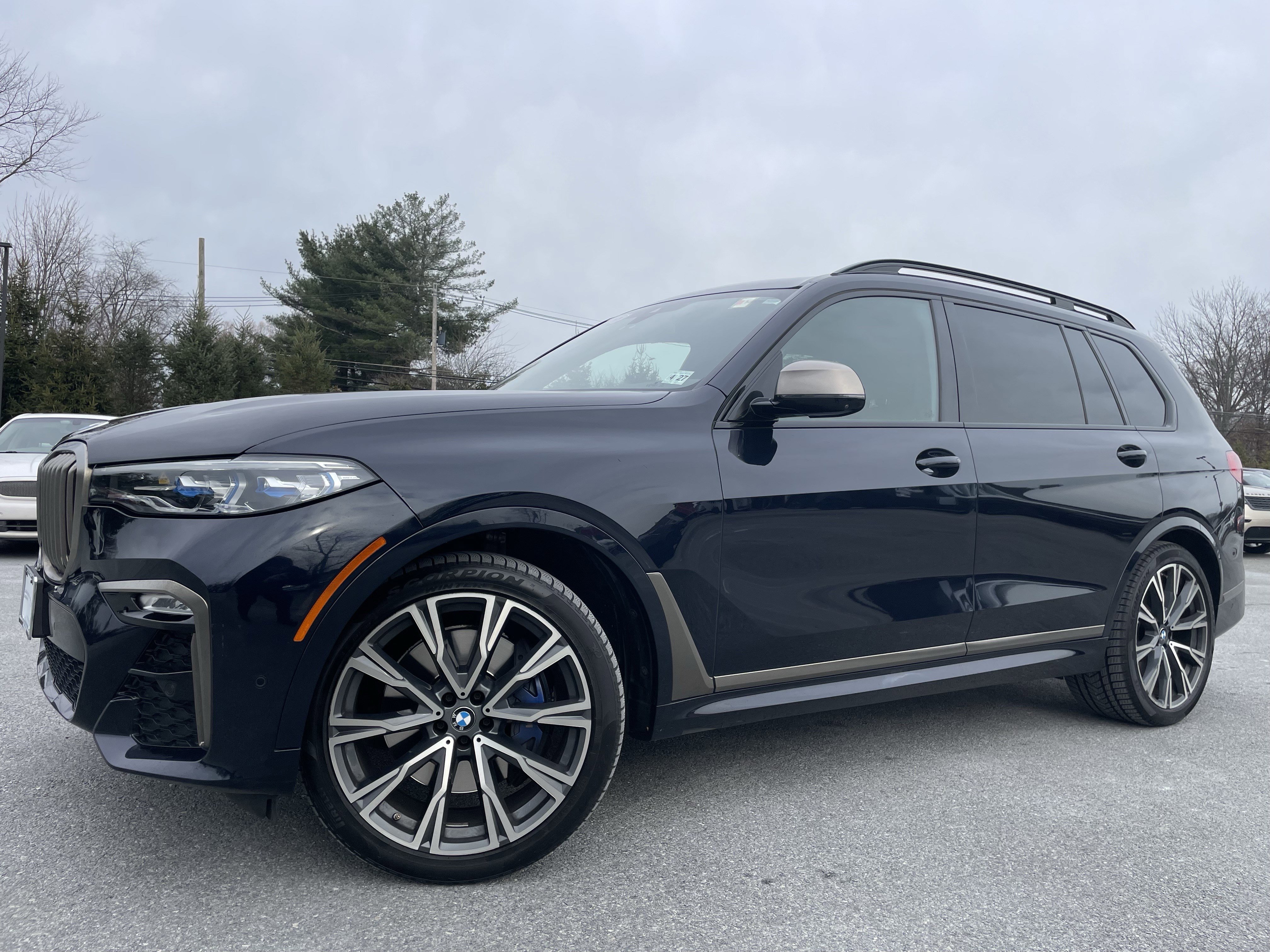 Used 2022 BMW X7 M50i w/ Luxury Seating Package image 38