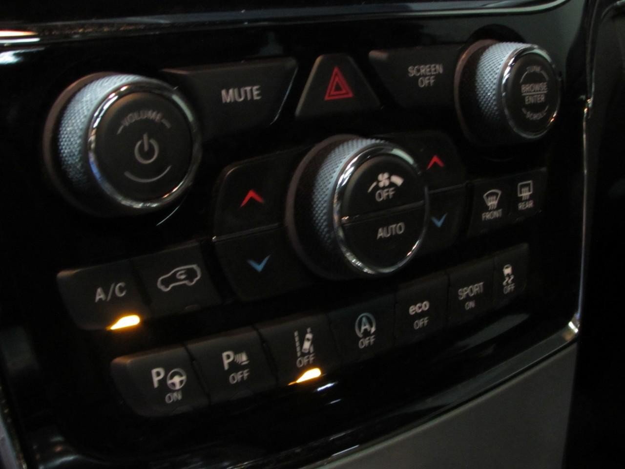 Used 2020 Jeep Grand Cherokee High Altitude AWD/4WD image 30