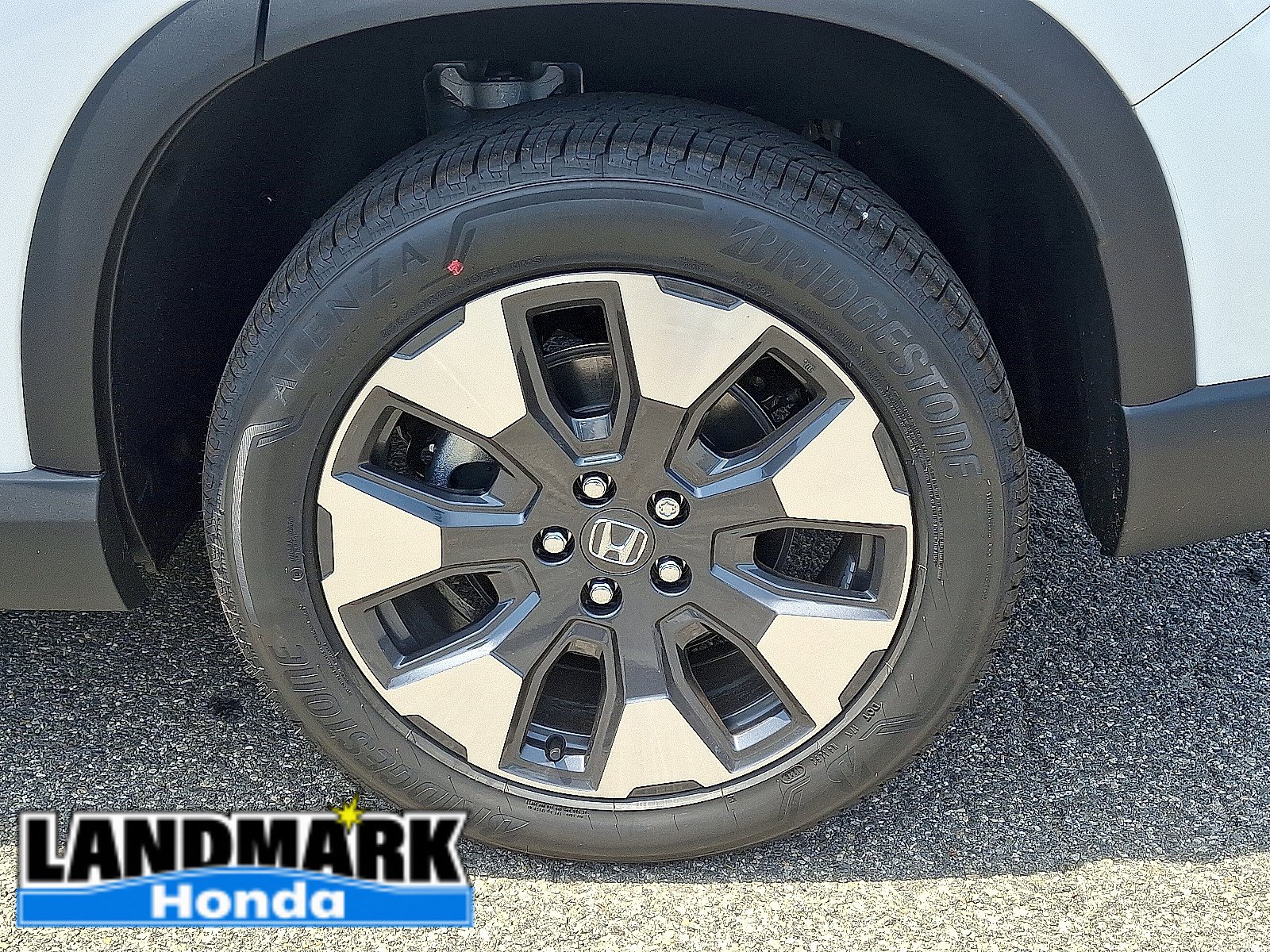New 2026 Honda Pilot Elite image 5