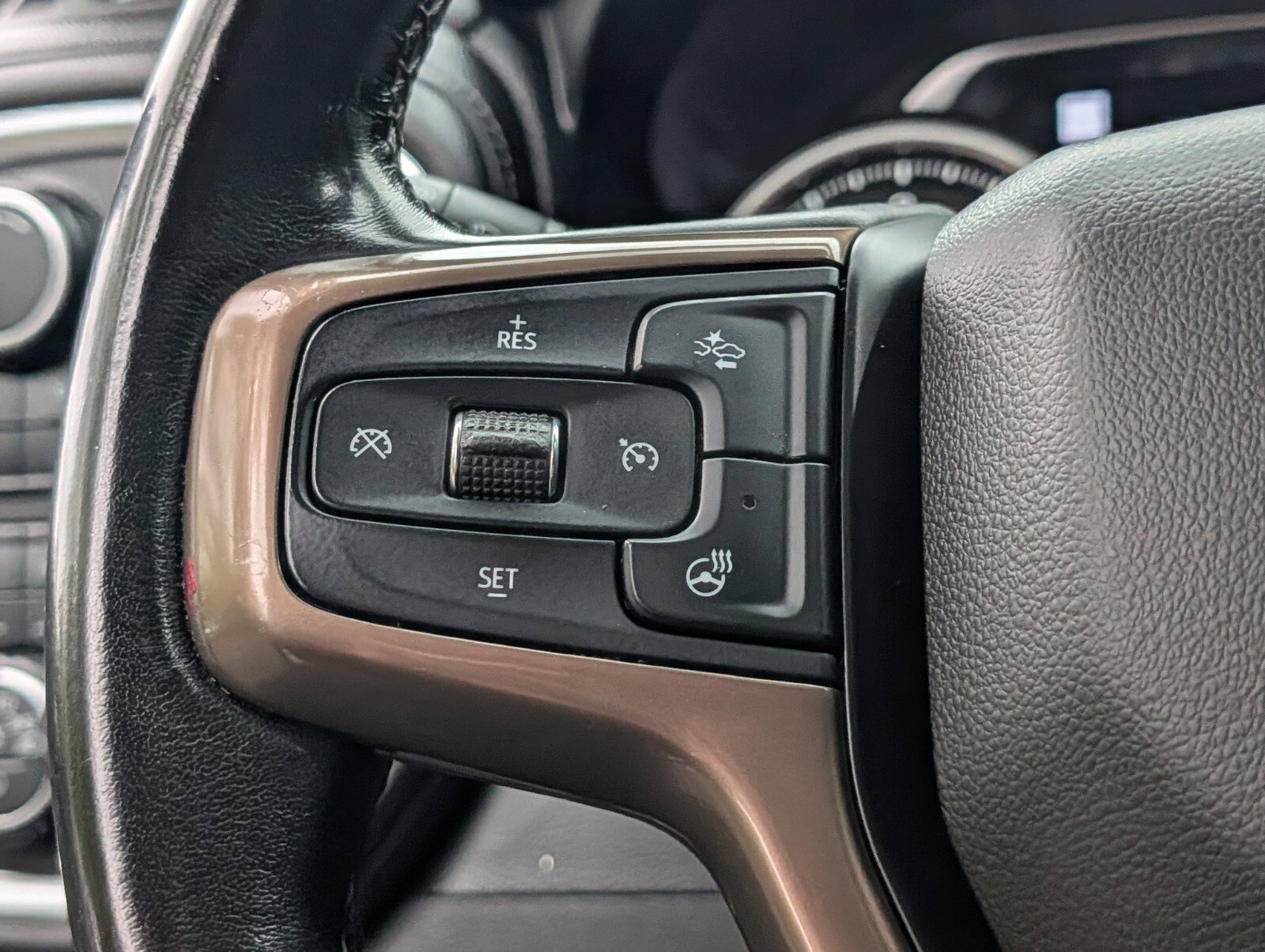 Used 2019 Chevrolet Silverado 1500 High Country AWD/4WD image 38