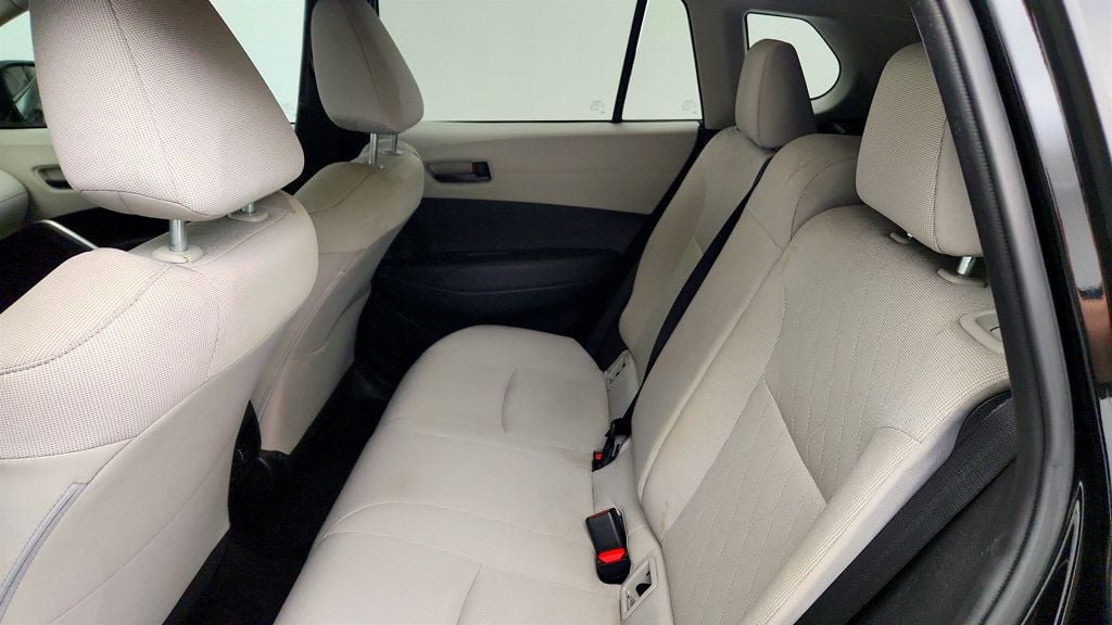 Used 2025 Toyota Corolla Cross L FWD image 18