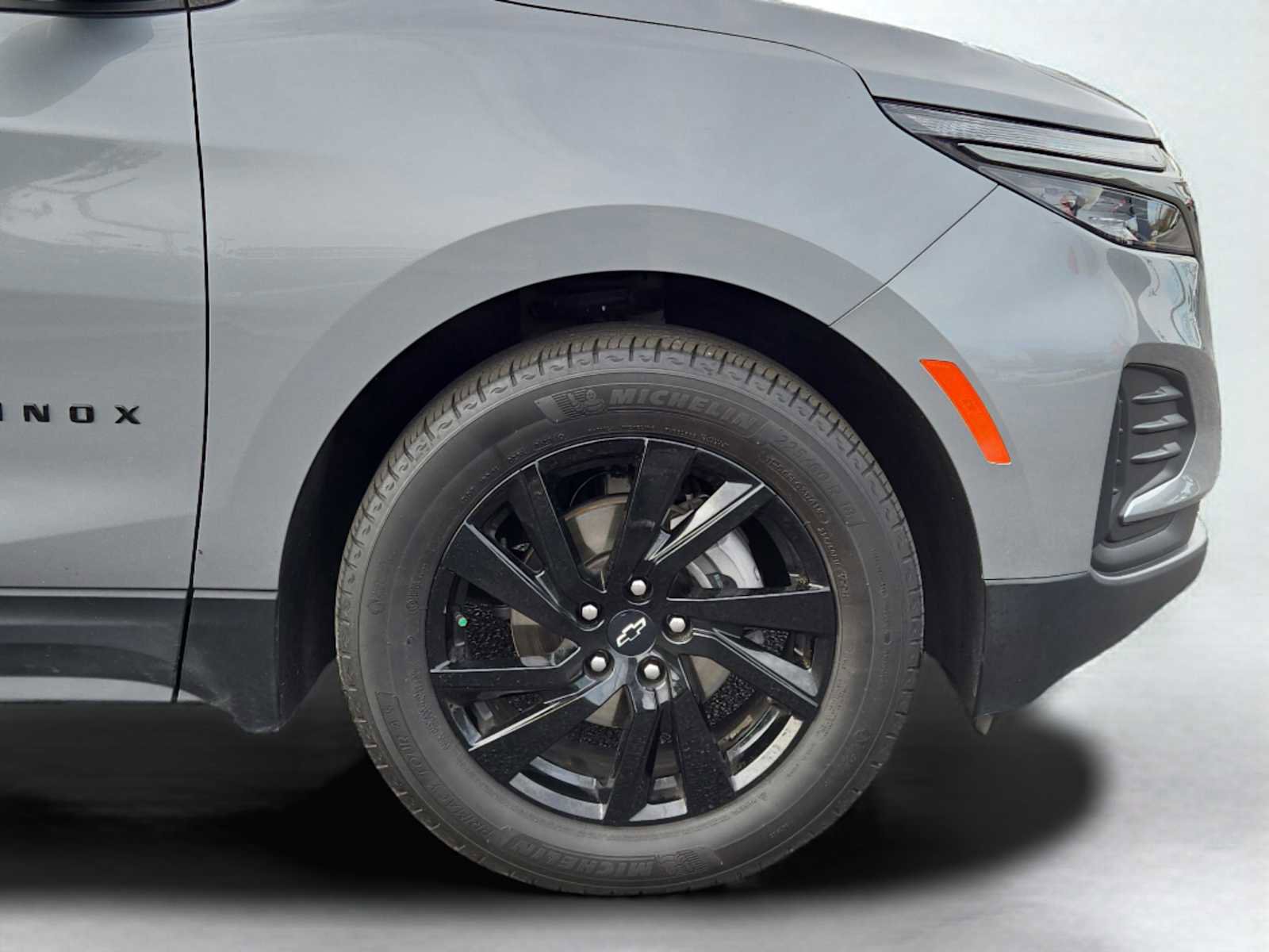 Used 2023 Chevrolet Equinox LS w/ LS Convenience Package image 11