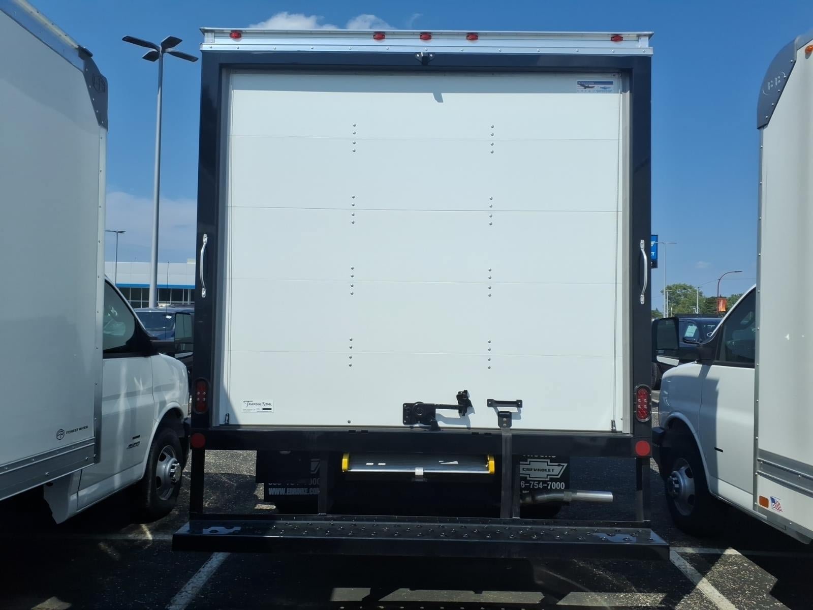 New 2026 Chevrolet Express 4500 w/ Power Convenience Package RWD image 5