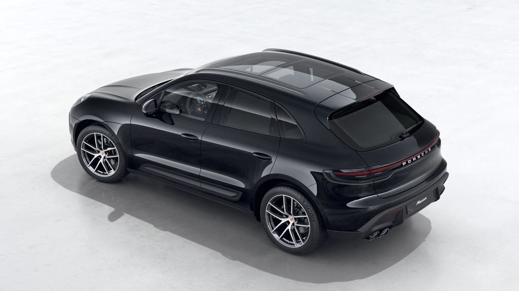 Certified 2026 Porsche Macan AWD/4WD image 6