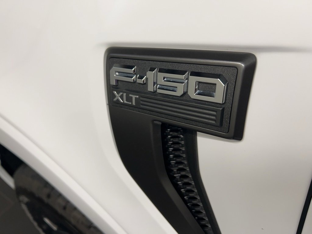 Certified 2022 Ford F150 XLT w/ Equipment Group 302A High image 38