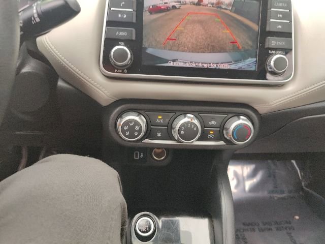 Used 2020 Nissan Versa SV image 29