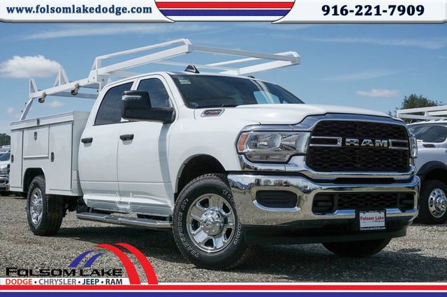 New 2024 RAM 2500 Tradesman w/ Chrome Appearance Group