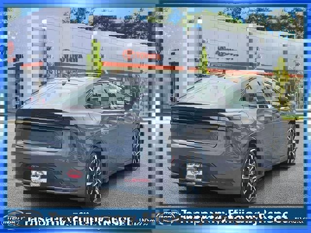 Used 2024 Toyota Prius Prime image 6