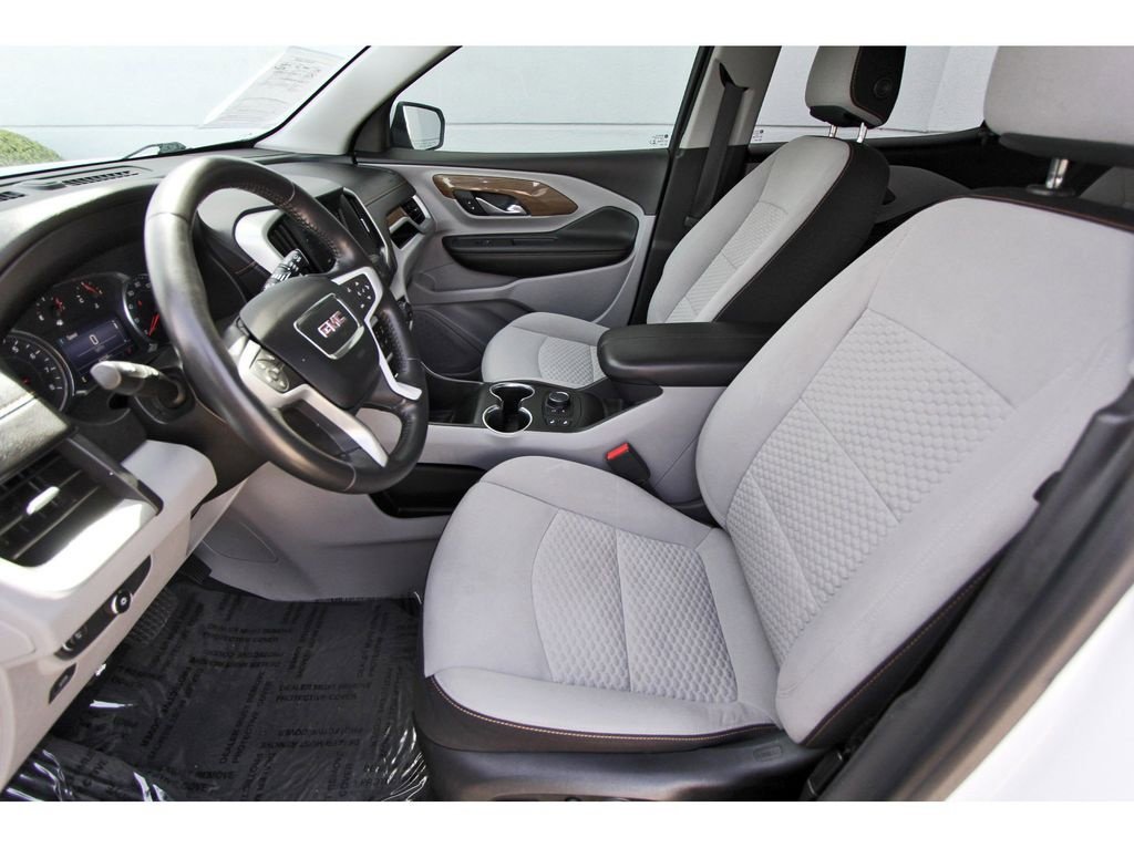 Used 2021 GMC Terrain SLE w/ Driver Convenience Package image 6