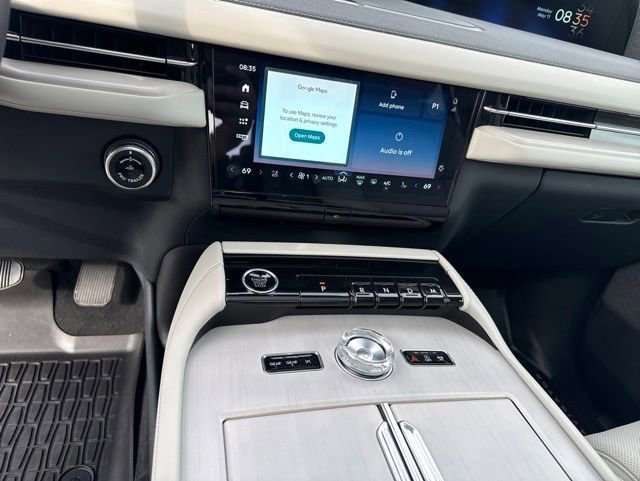 Used 2025 Lincoln Navigator Reserve AWD/4WD image 28