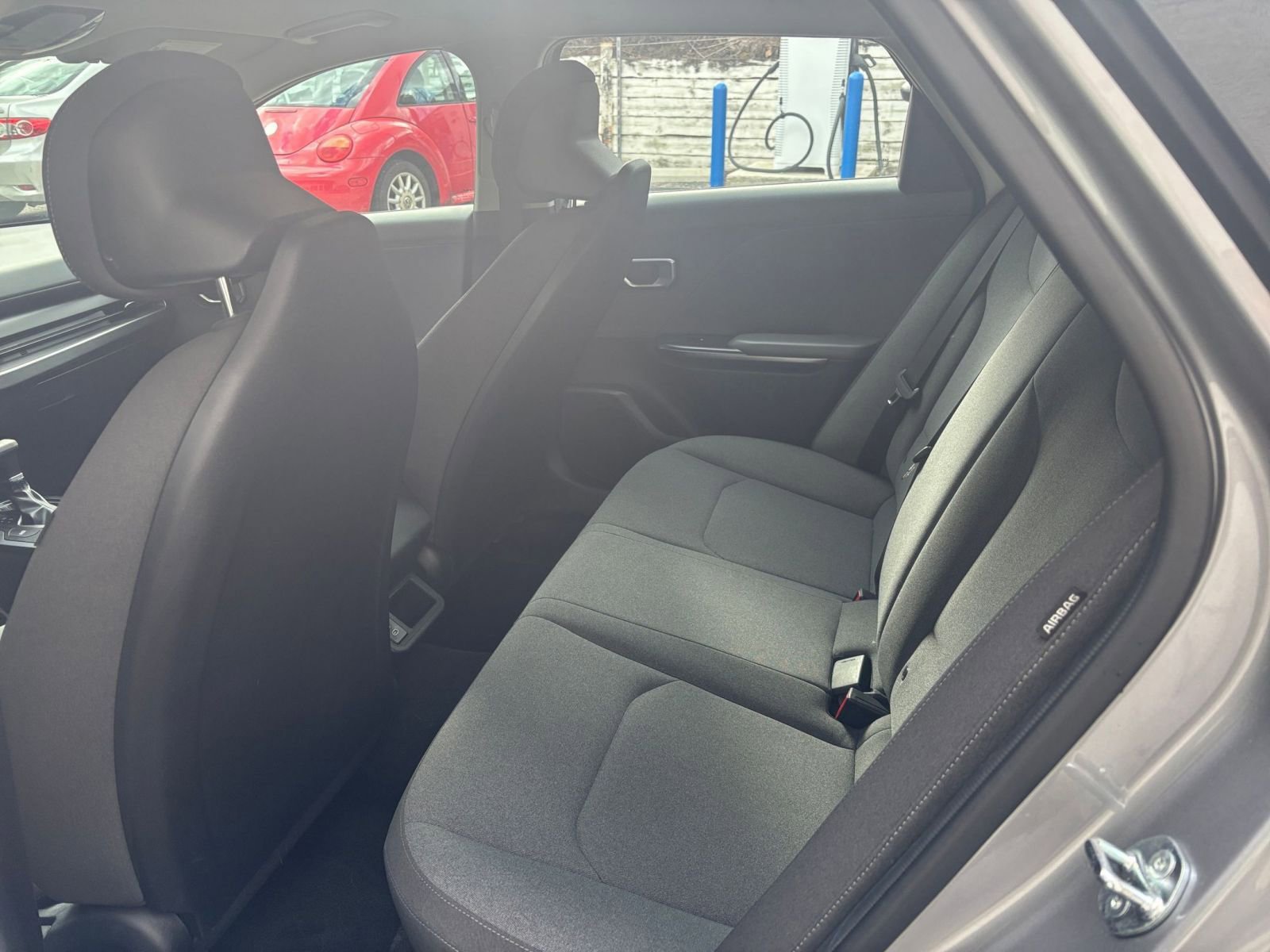 Used 2025 Kia K4 LXS image 25