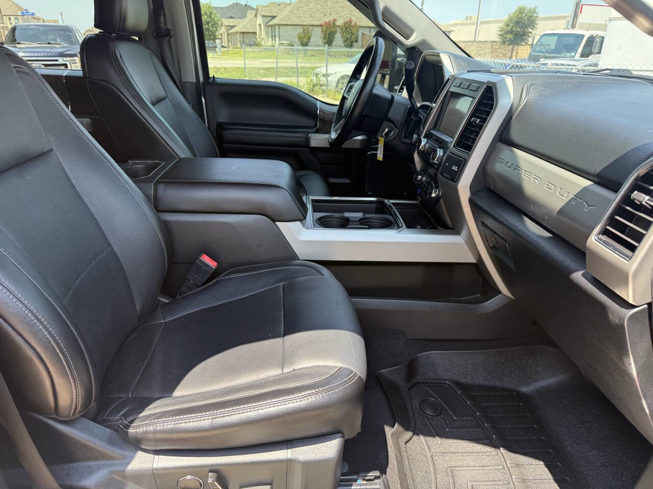 Used 2019 Ford F250 Lariat w/ Lariat Value Package image 33