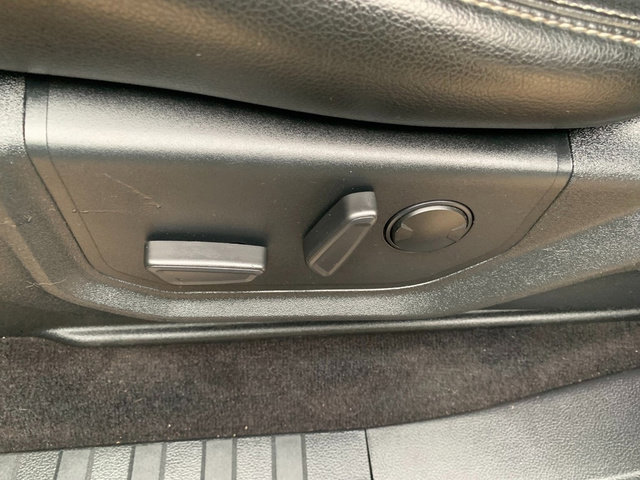 Used 2019 Ford F150 Lariat w/ Equipment Group 502A Luxury AWD/4WD image 26