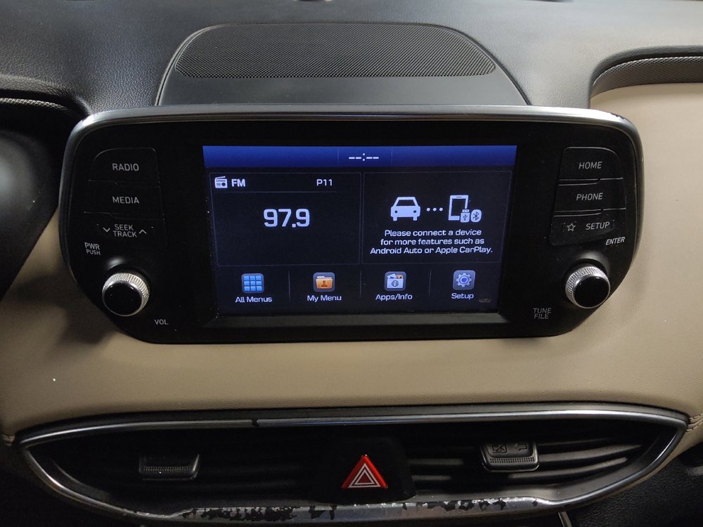 Used 2019 Hyundai Santa Fe SE image 25