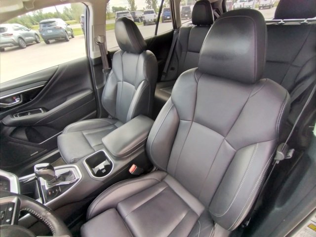 Used 2023 Subaru Outback Limited image 21