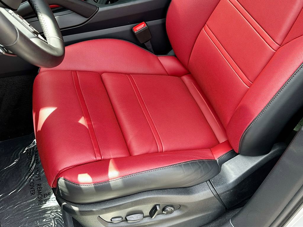 Certified 2026 Porsche Cayenne S AWD/4WD image 22